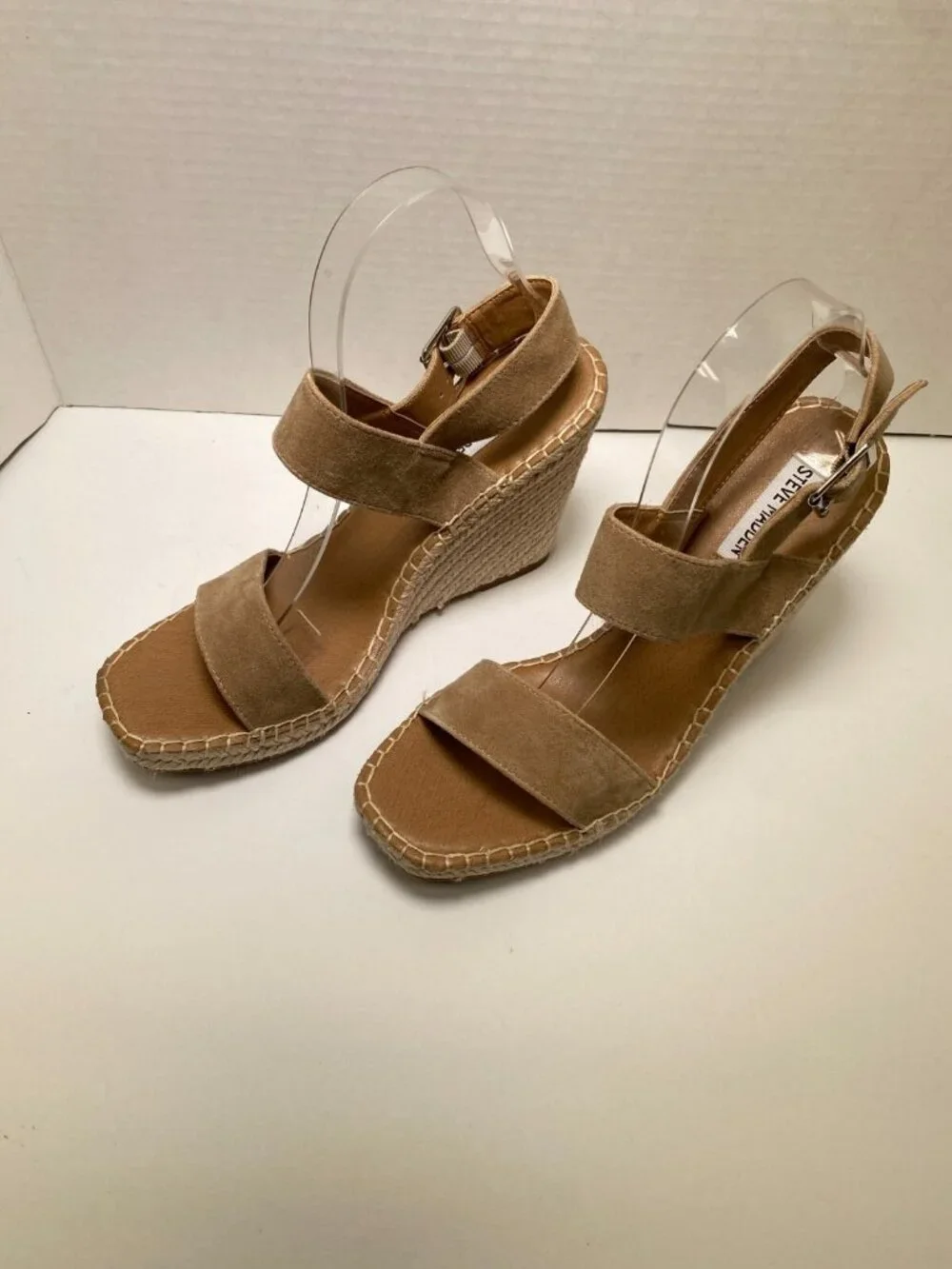 Steve Madden Women's Uri  Tan Strap Buckle Wedge Espadrille Sandal sz 10